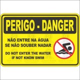 Perigo! Não entre na água se não souber nadar 